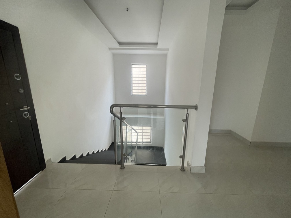 Luxurious 4-Bedroom House in Ogbojo, Accra