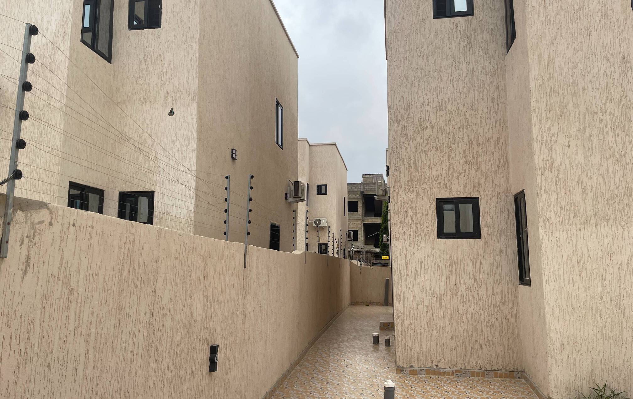 Elegant 4-Bedroom Houses in Dzen Ayor near East Legon, Accra