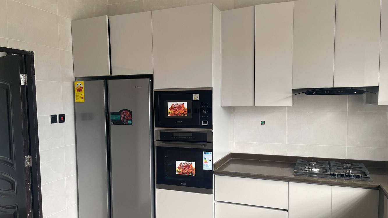 Beautiful 4-Bedroom House in Ogbojo, Accra